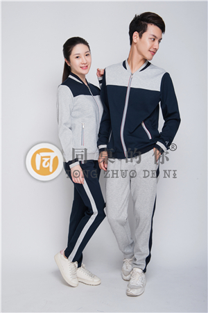 高中秋季校服定做供應(yīng)商哪家質(zhì)量好？