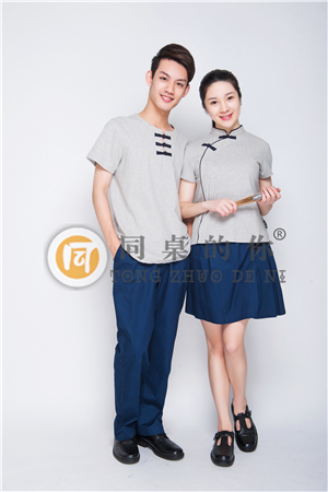 小學(xué)生夏季校服定做設(shè)計標準
