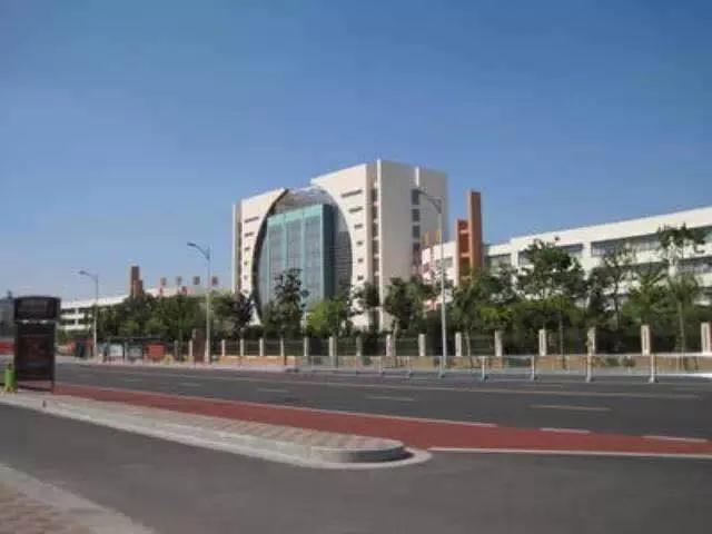 淮安市浦東實驗學校