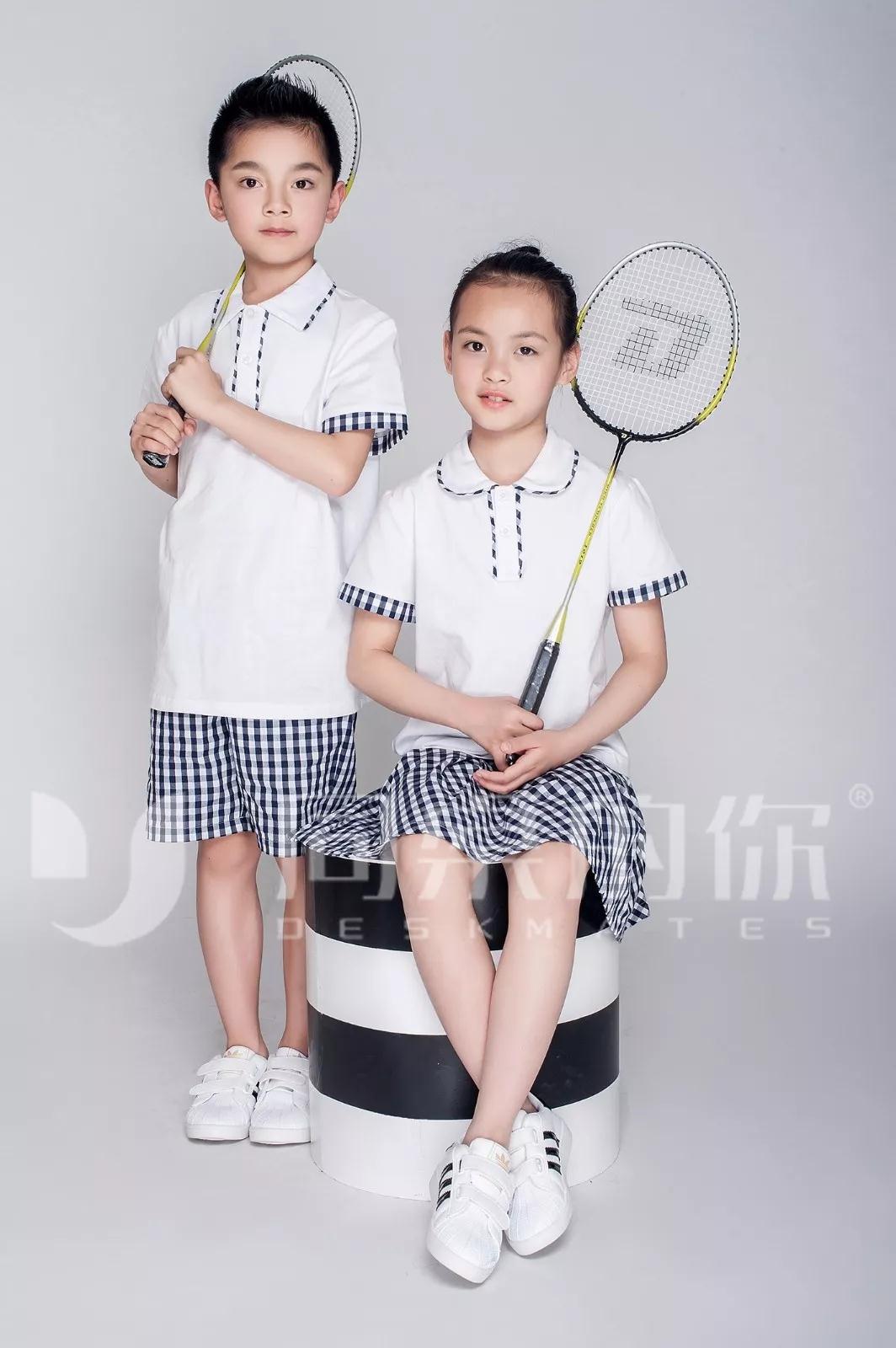 夏季格子拼色運(yùn)動裝