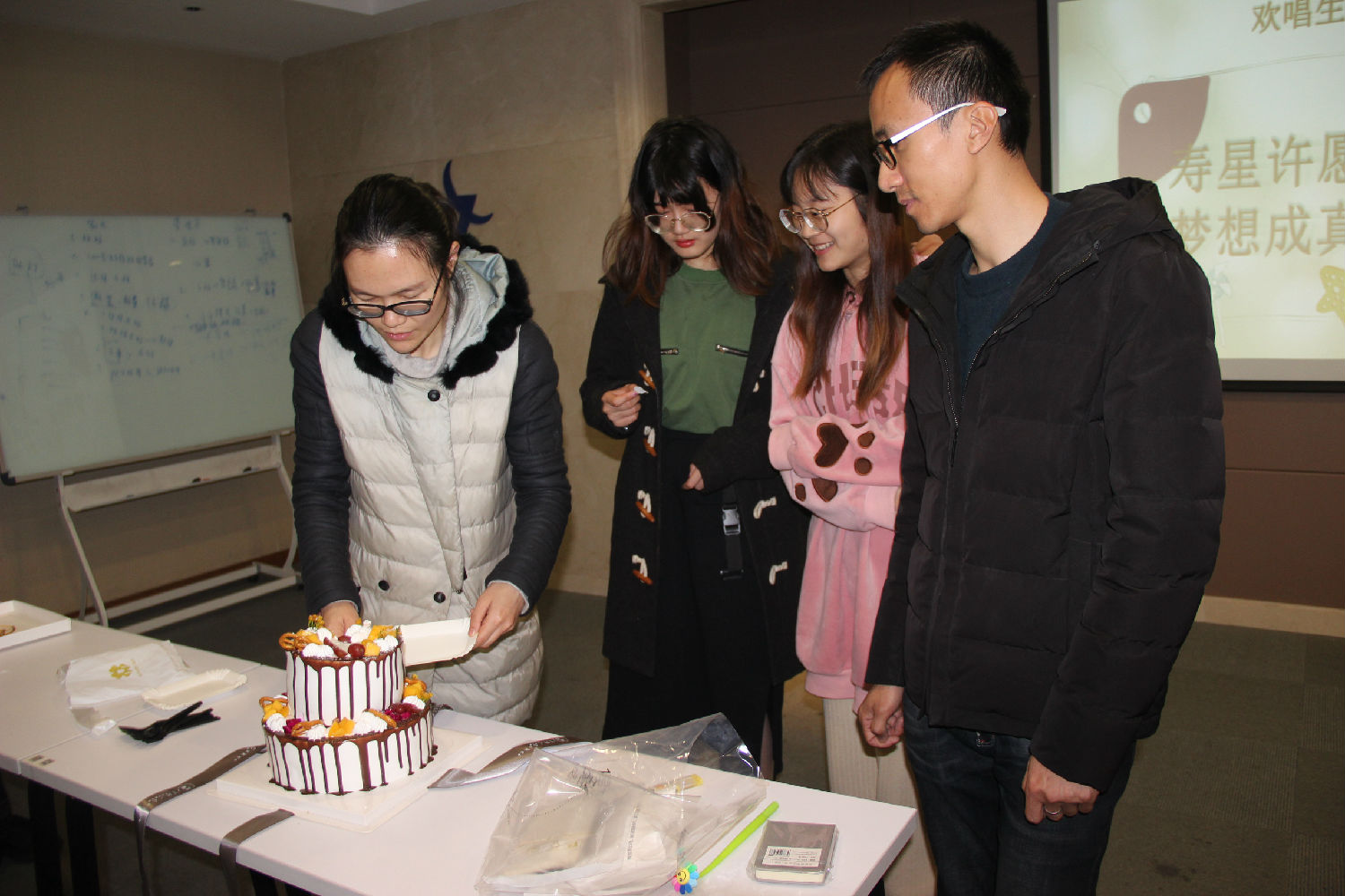 大牌生日會(huì) | 十二月的你，是奮斗時(shí)光里最美的贊歌