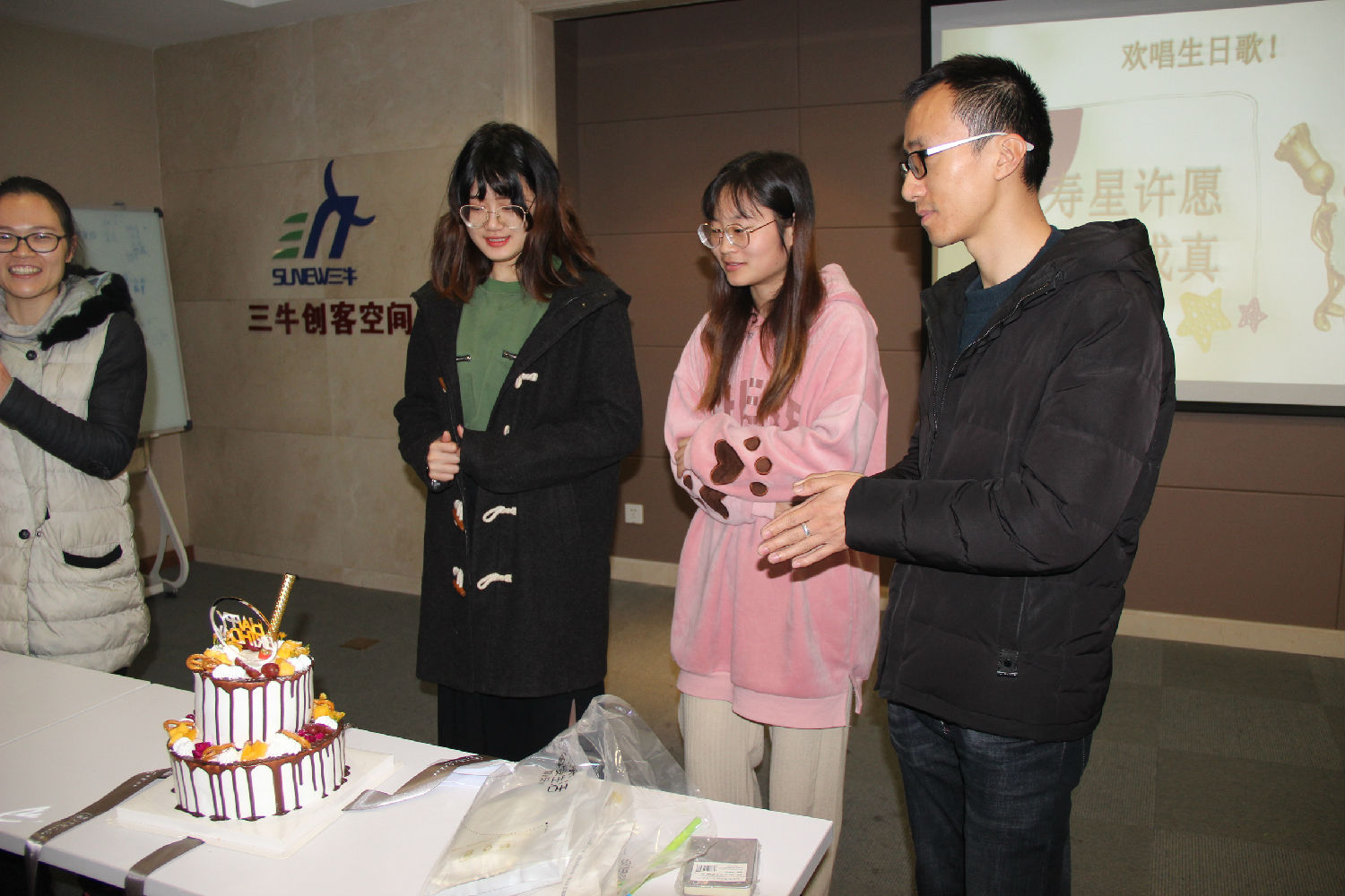 大牌生日會(huì) | 十二月的你，是奮斗時(shí)光里最美的贊歌