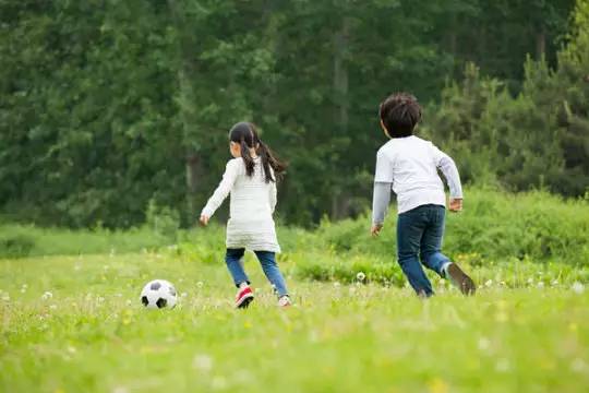 什么顏色適合春季校服？