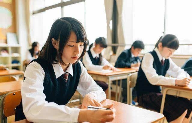 如何判斷你家孩子的高中校服是否安全合格？