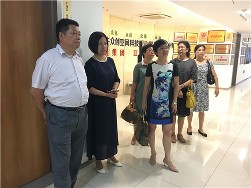 歡迎無錫民建、江陰民建領(lǐng)導(dǎo)一行蒞臨三牛?圣瀾