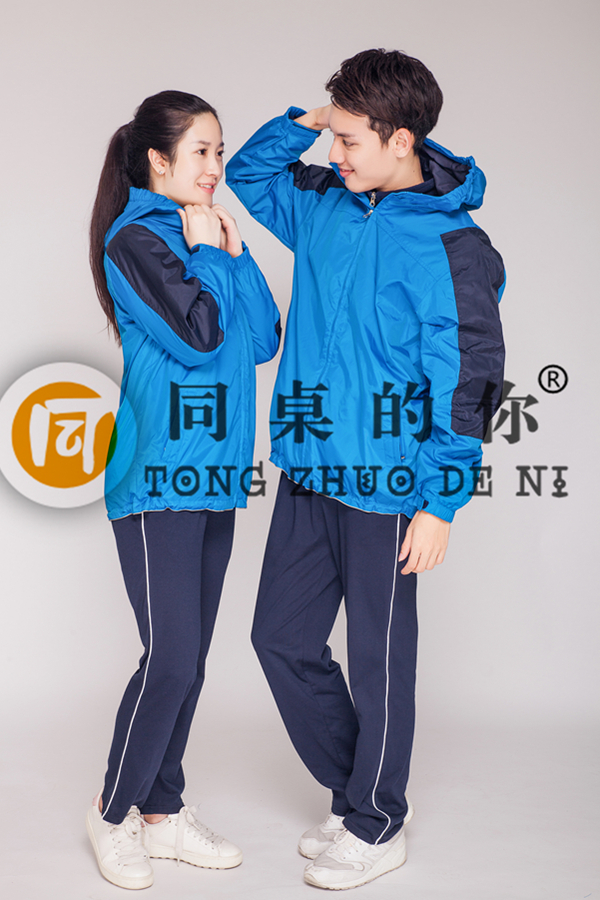 校服藍，青春期最難忘的顏色！