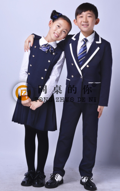 小學(xué)校服圖案面料的運用