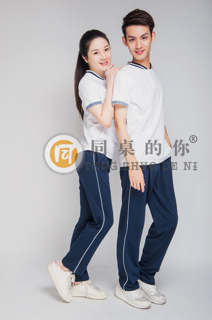 學(xué)生穿校服的優(yōu)點(diǎn)