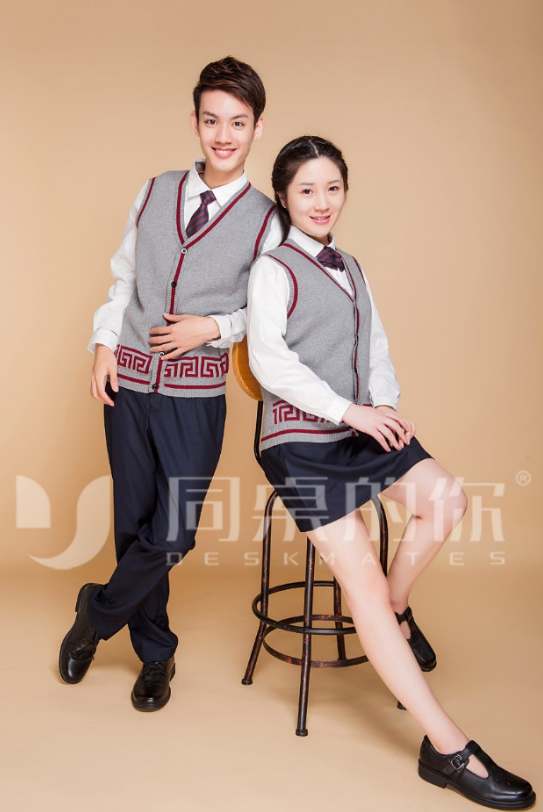 貴族學(xué)校與普通學(xué)校的定制校服有什么區(qū)別？