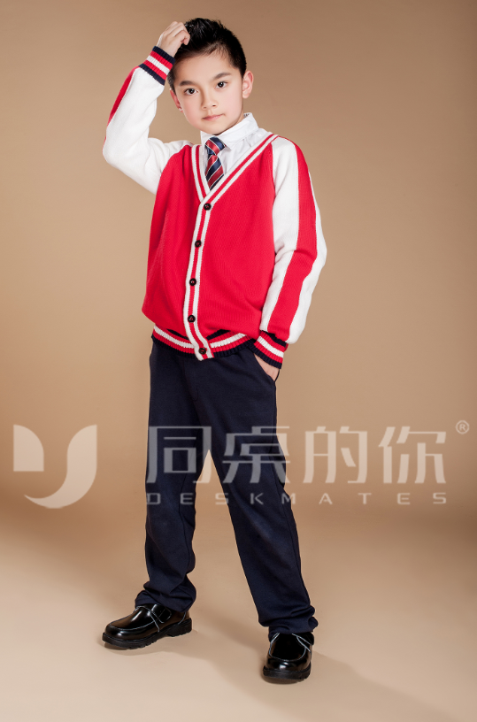 同其它廠家相比，同桌的你校服亮點(diǎn)體現(xiàn)在哪里？