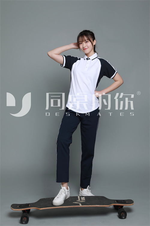 大學(xué)還需要校服嗎？什么的校服適合大學(xué)生？
