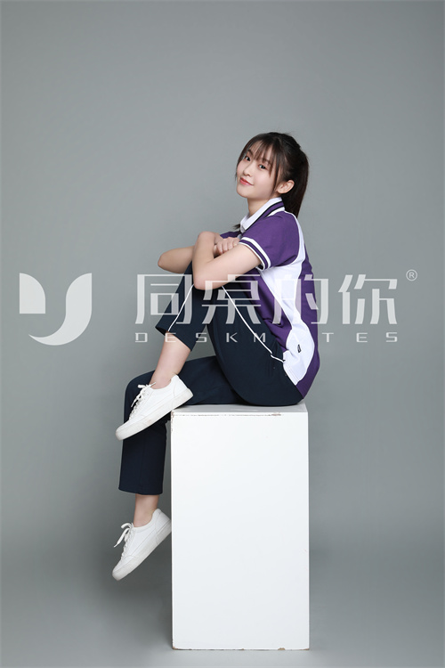 校服訂做中，常見的色彩搭配有哪些？