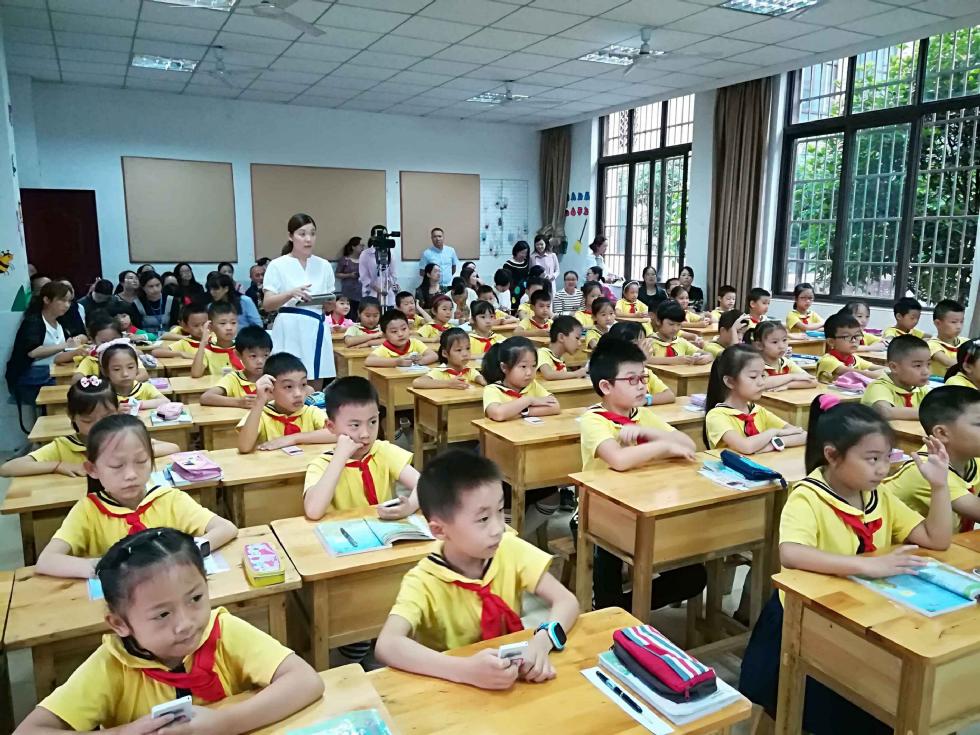 制式校服和運動服定制誰該成為校服的主角？