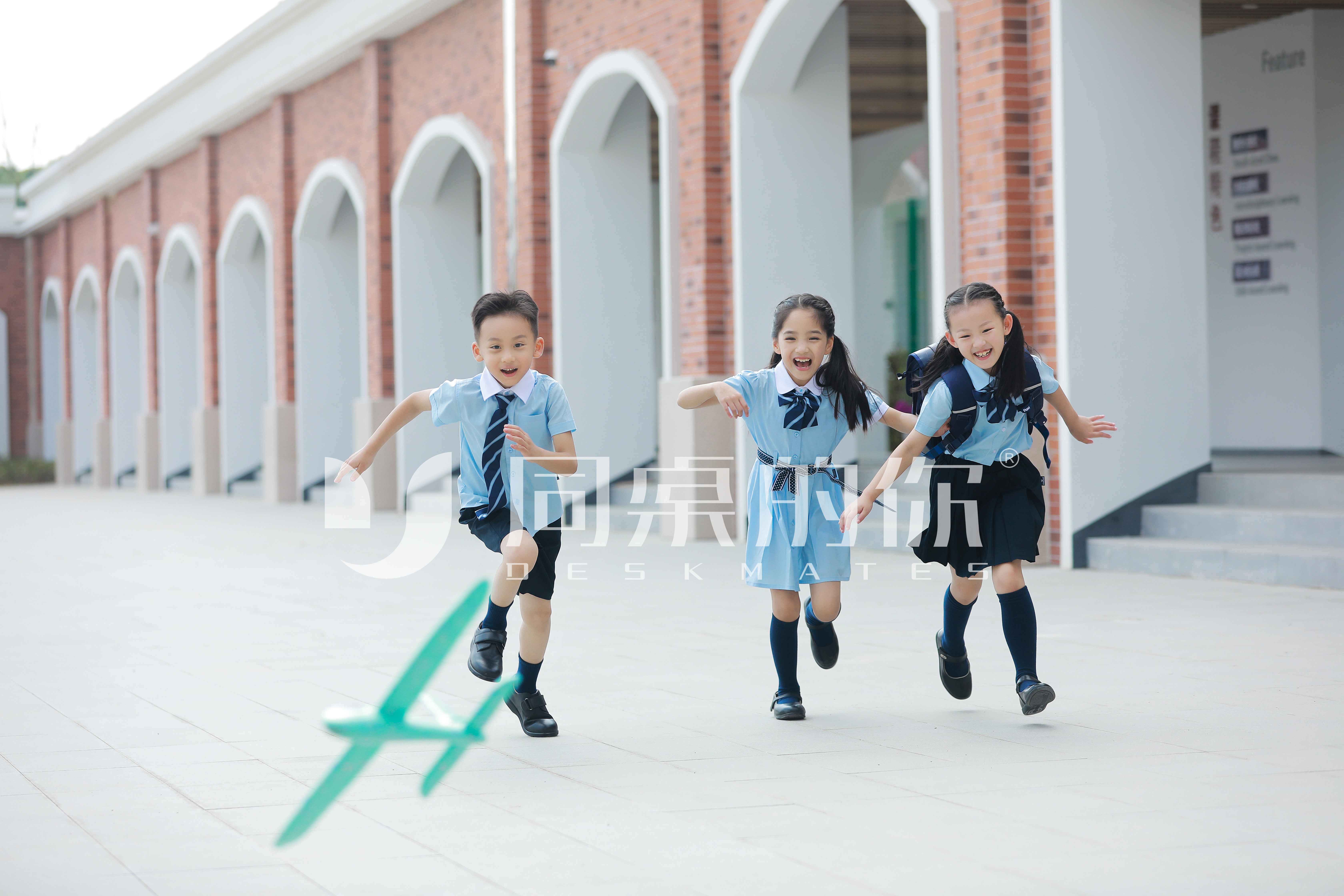 開(kāi)學(xué)季，發(fā)校服啦