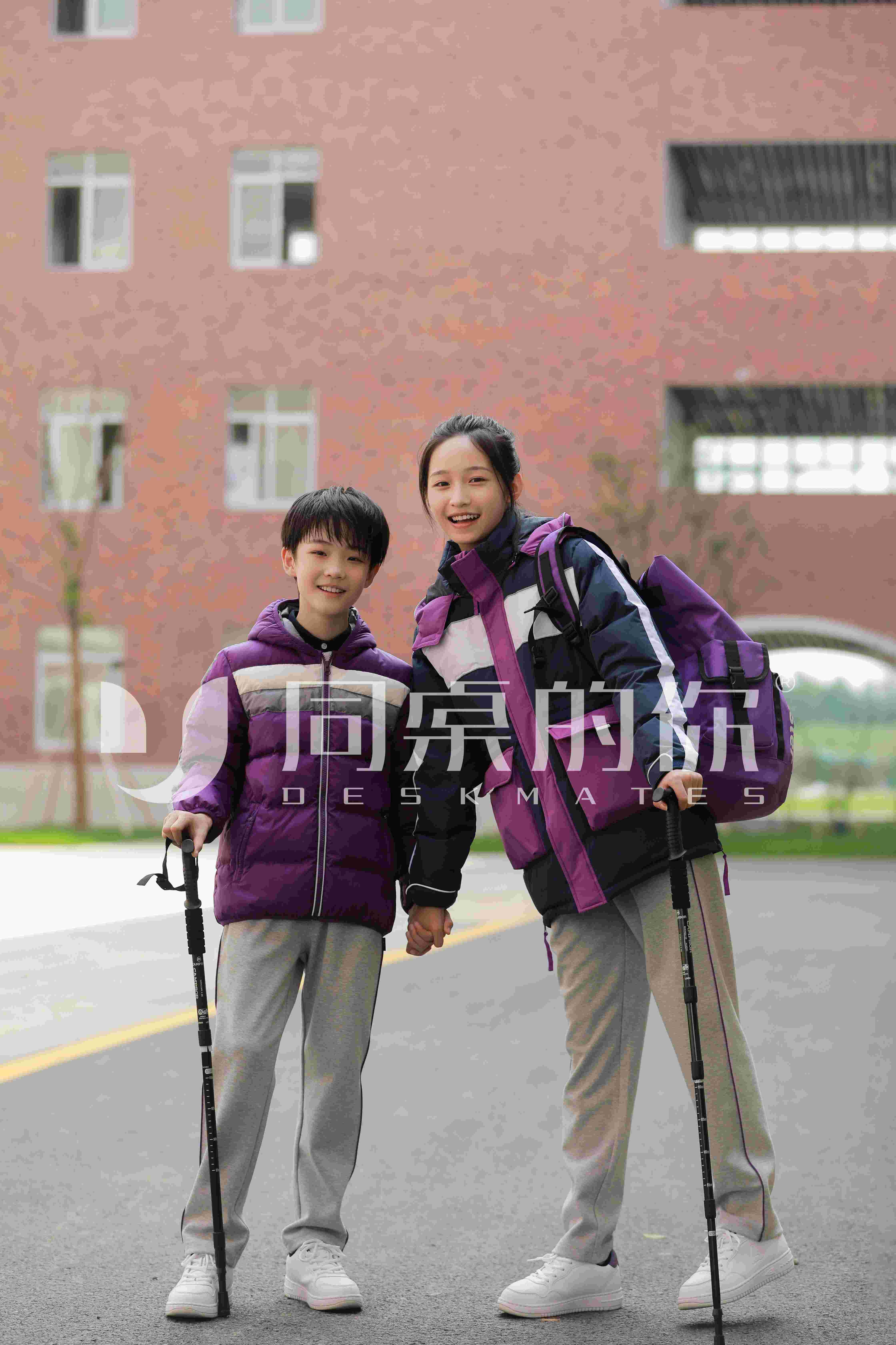 冬日校園時尚指南：天冷了，校服該怎么穿