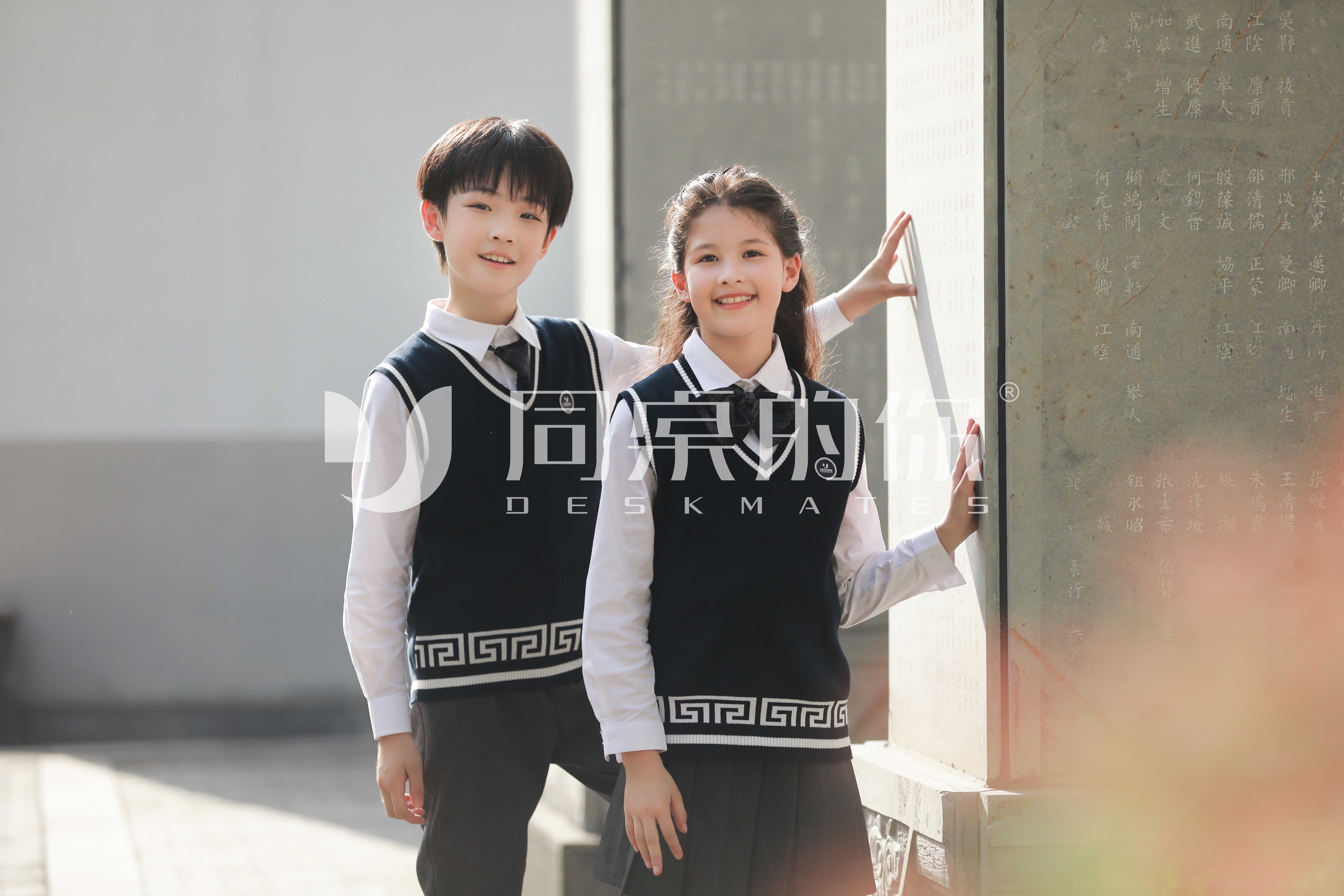 為什么說中學(xué)生校服是青少年身心發(fā)展的“助推器”？