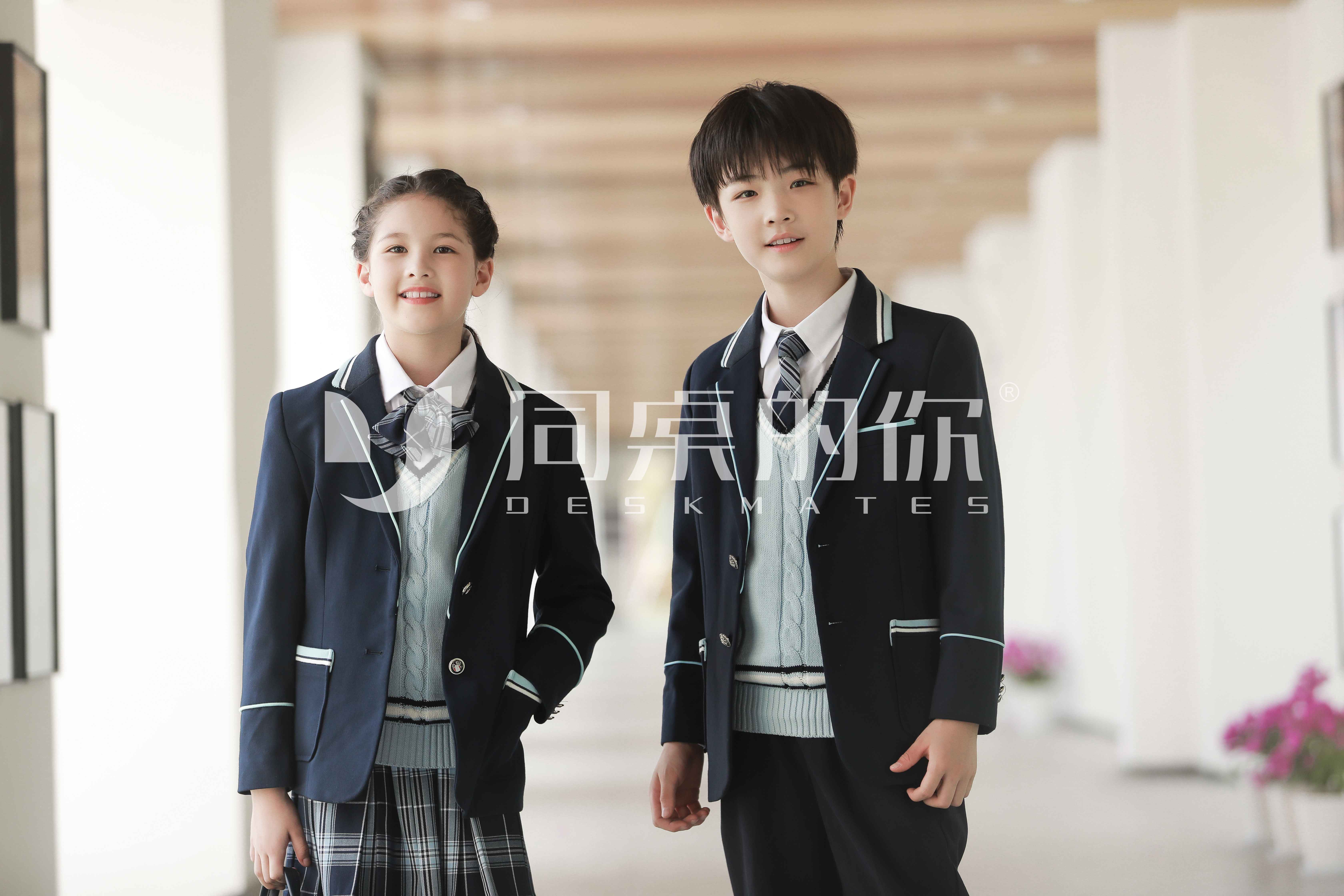 小學(xué)校服定制